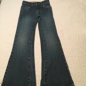 Levi's 8 slim bootcut jeans. Super cute!
