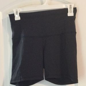 Lululemon groove shorts for Yoga, run, train