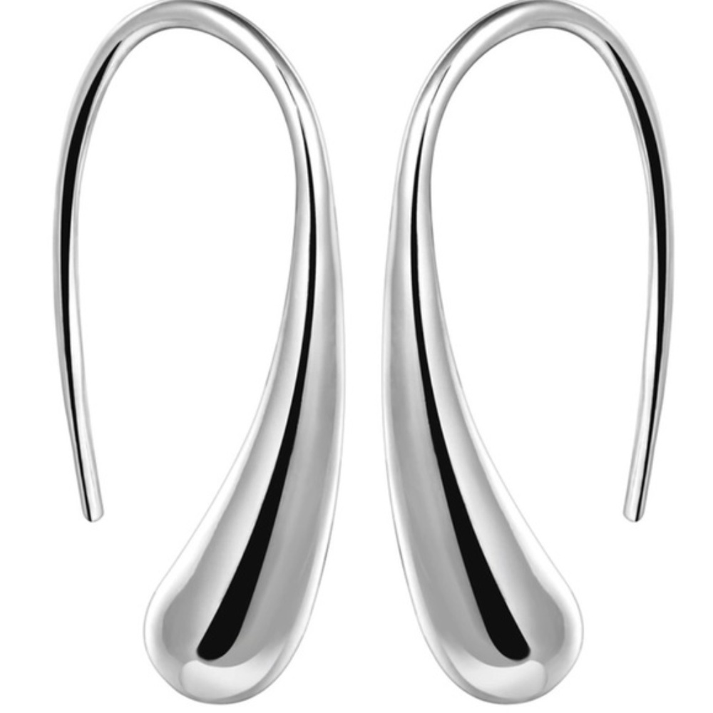 HOST PICK Stunning Little Silver Water Drops