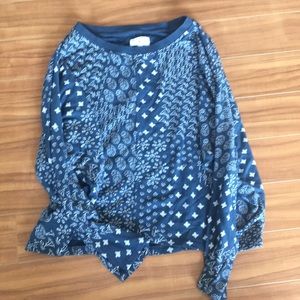 Draped bat wing sweatshirt tshirt navy blue large