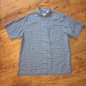 Men's Light Blue Button-up Shirt, size Large
