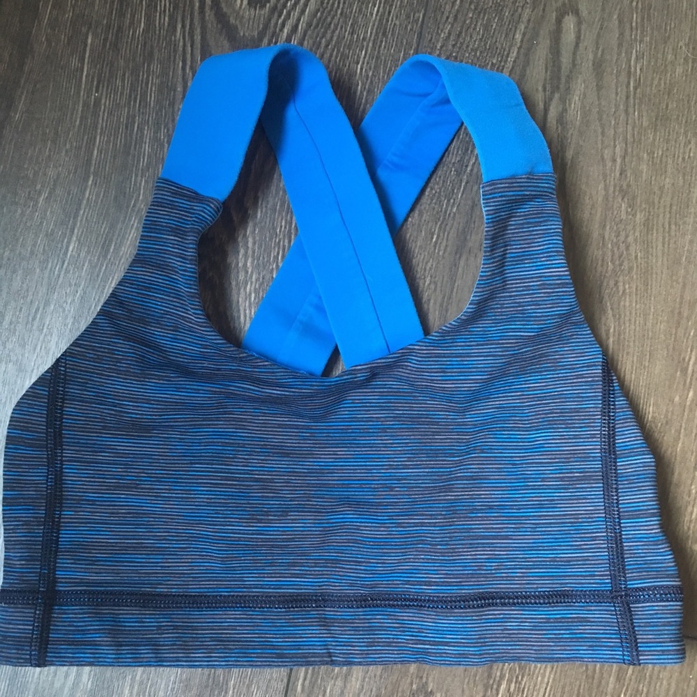 Striped blue ALL SPORTS lululemon bra size 4