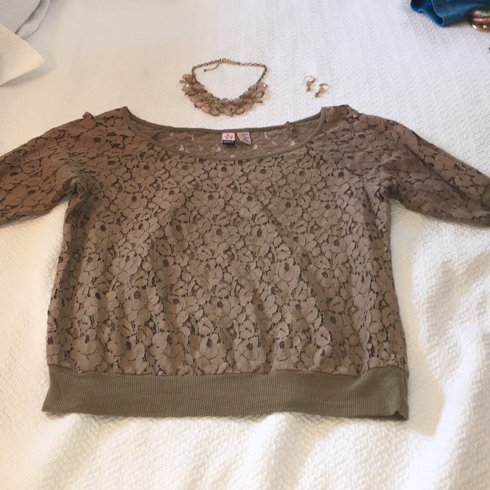 Khaki/Tan Lace top, Love on a Hanger, size M