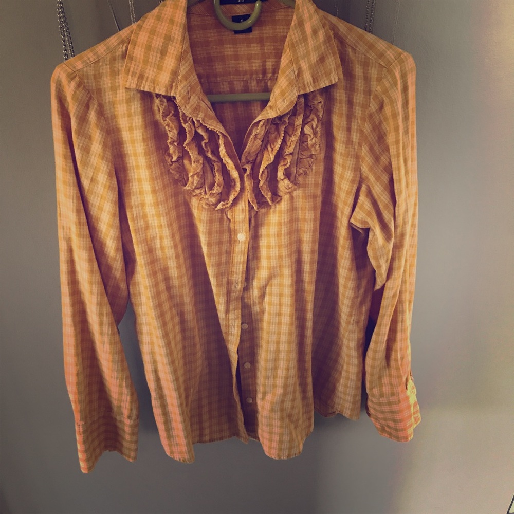 Gap button up
