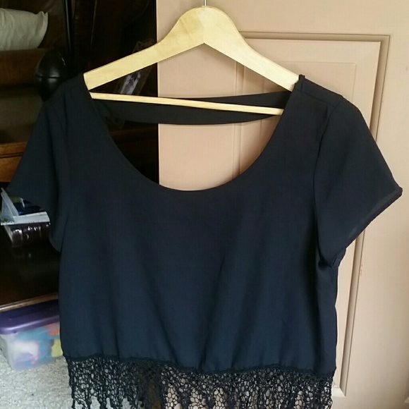 LACE Crop TOP - Picture 4 of 4