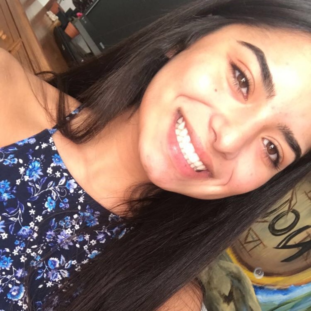 Meet your Posher, Javiera