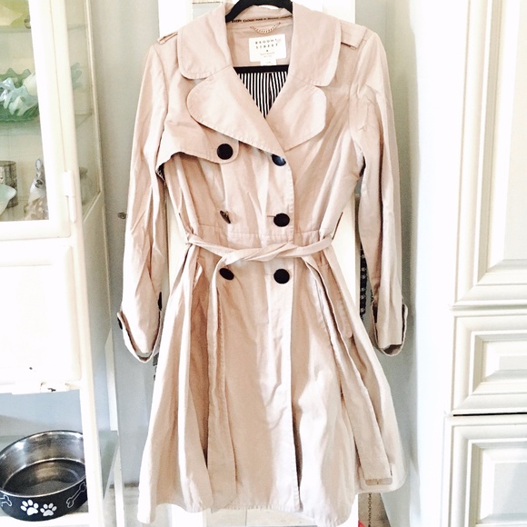 Kate Spade NY French Beige Classic Trench SOLD - Picture 2 of 7