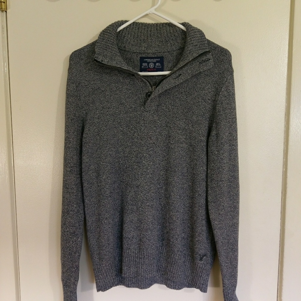 American Eagle Mens Medium Athletic Fit sweater