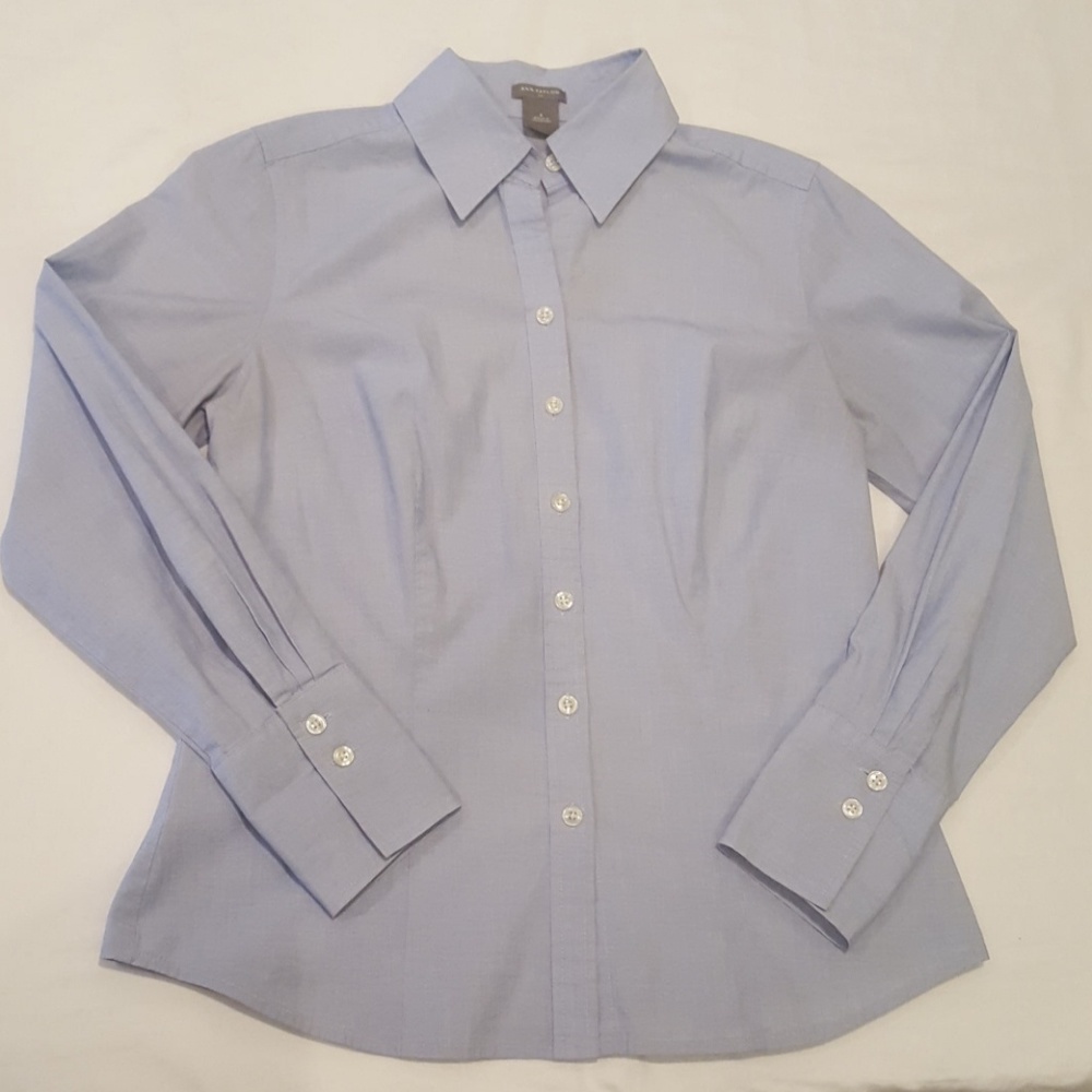 Women's cut Ann Taylor basic blue button-down