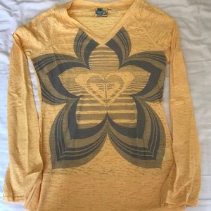 Roxy long sleeve tee (fitted).