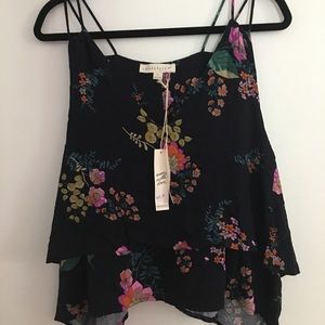 FLORAL TOP