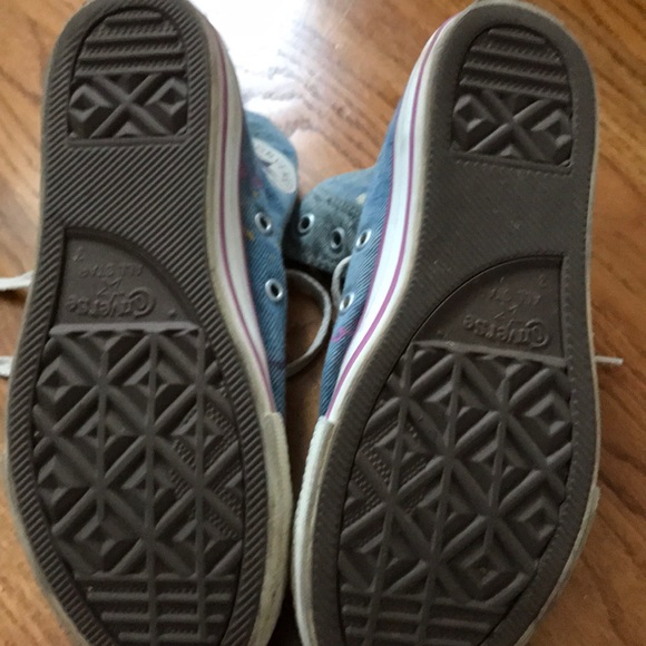 Girls converse shoes - Picture 3 of 4