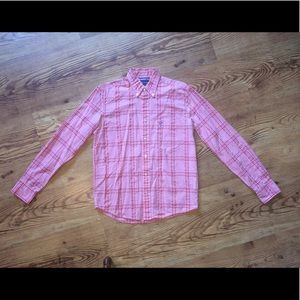 Men's AEO Long Sleeve Button-up Shirt. Size Small