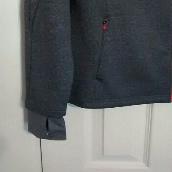 Running Jacket - Picture 4 of 6