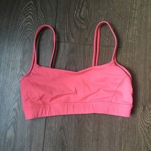 Lululemon sports bra size 4