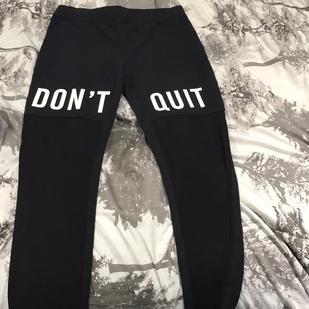 Halfway laced leggings