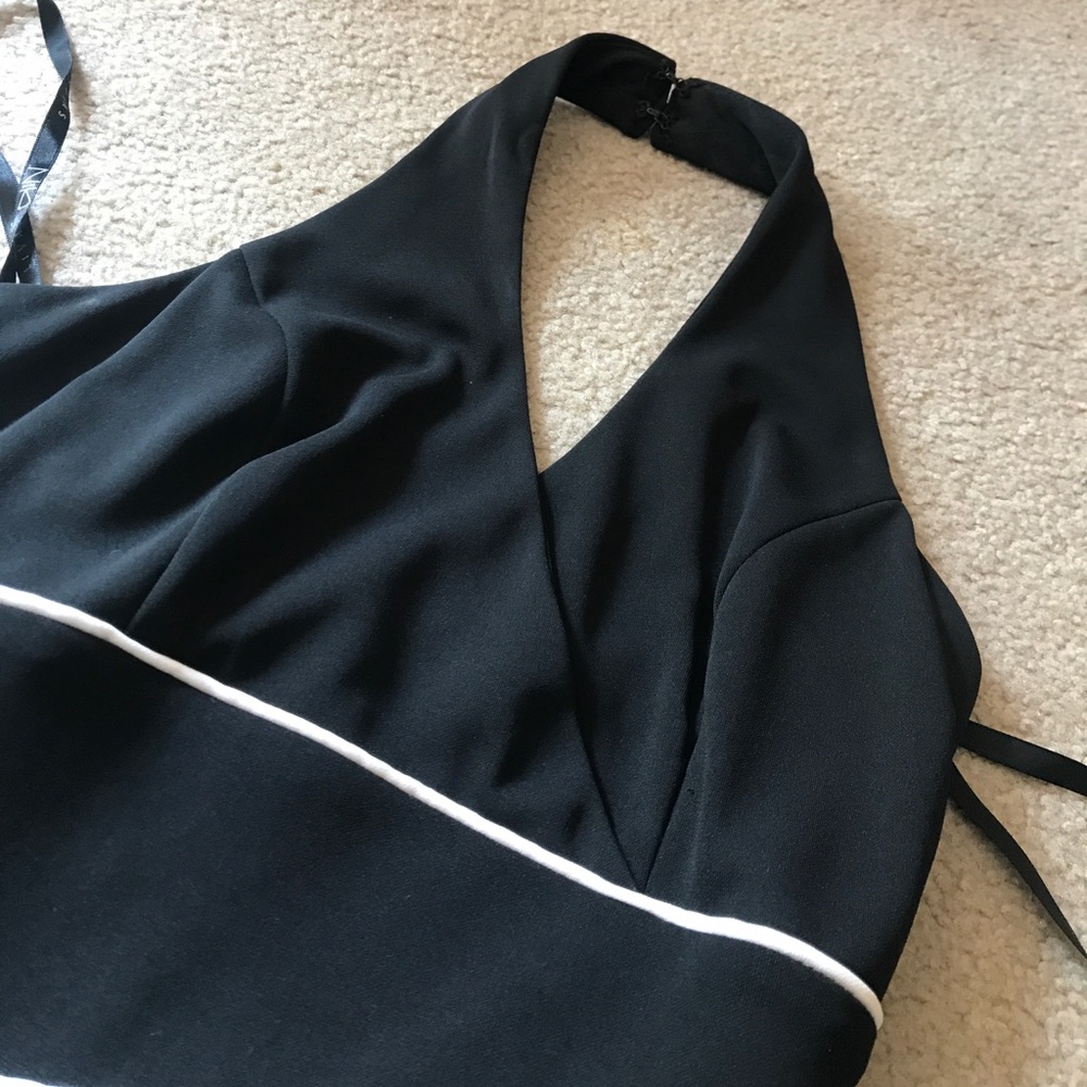 Black/White Halter Dress Niki Livas - Picture 4 of 4