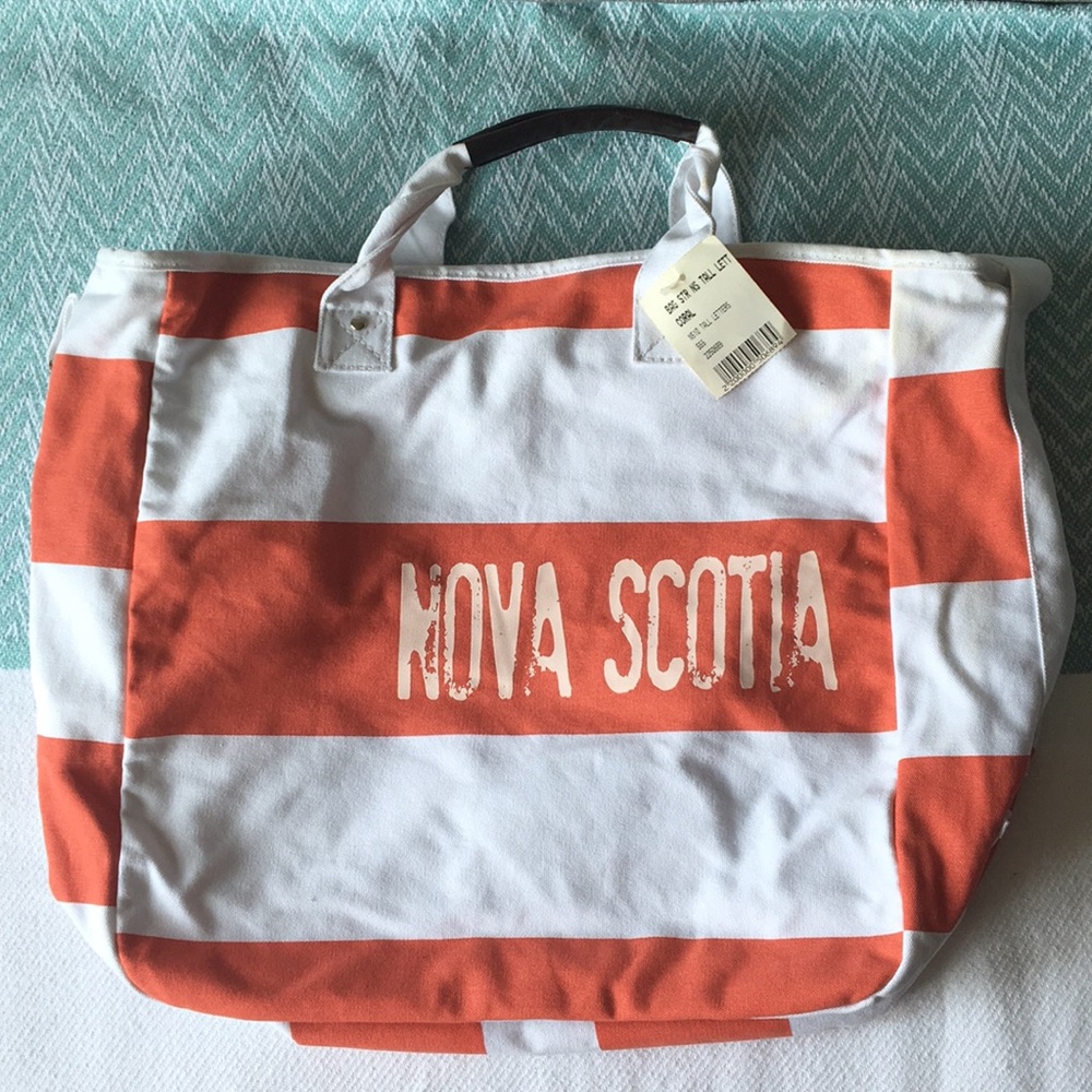 NWT Striped tote bag / beach bag