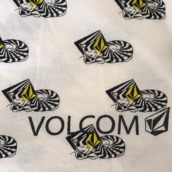 Volcom casual tee. - Picture 3 of 3