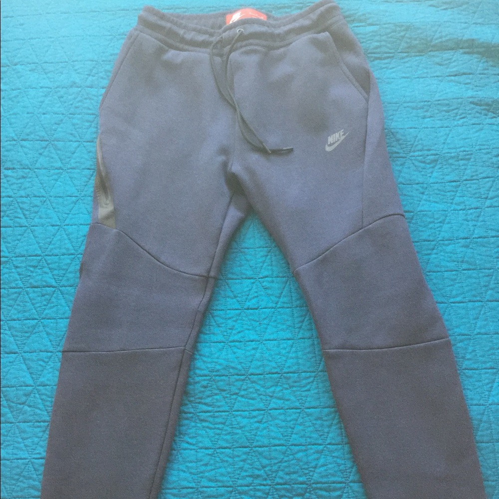 Nike Slim Fit tappered sweat pants navy blue