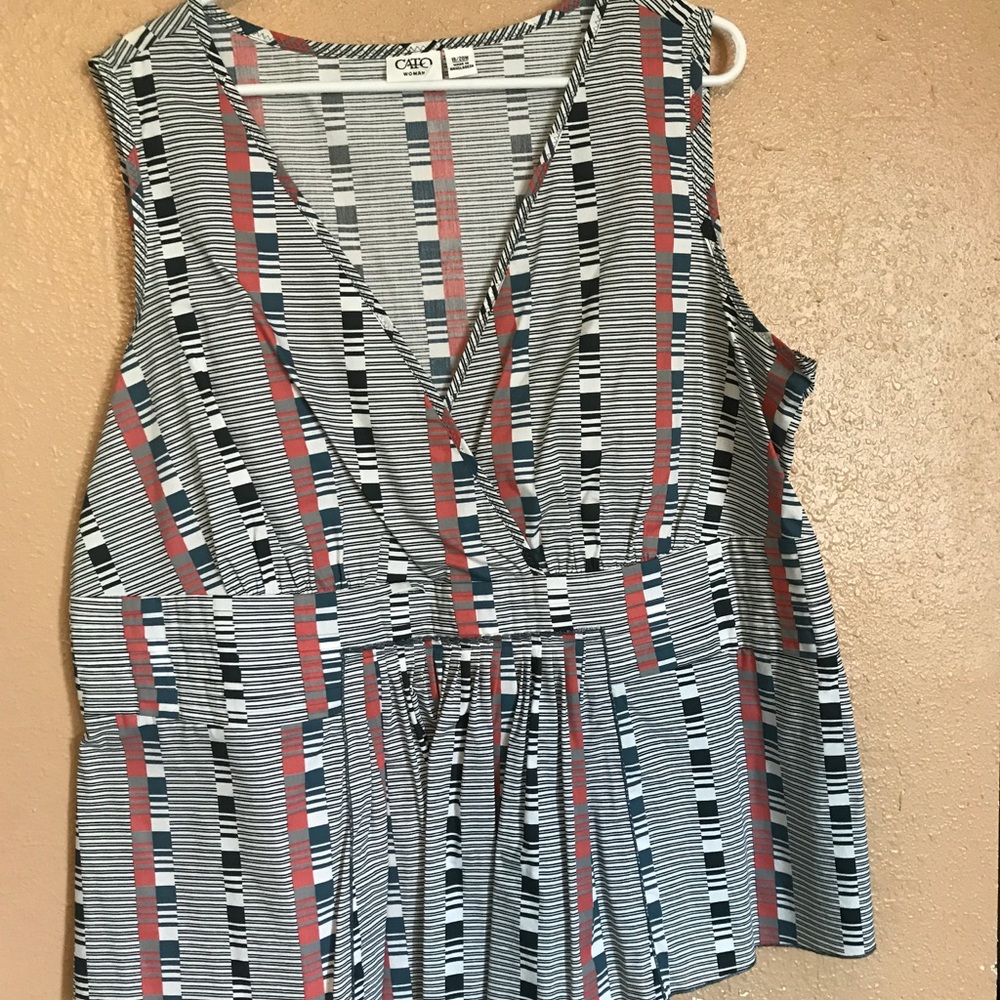 Plus Size sleeveless shirt