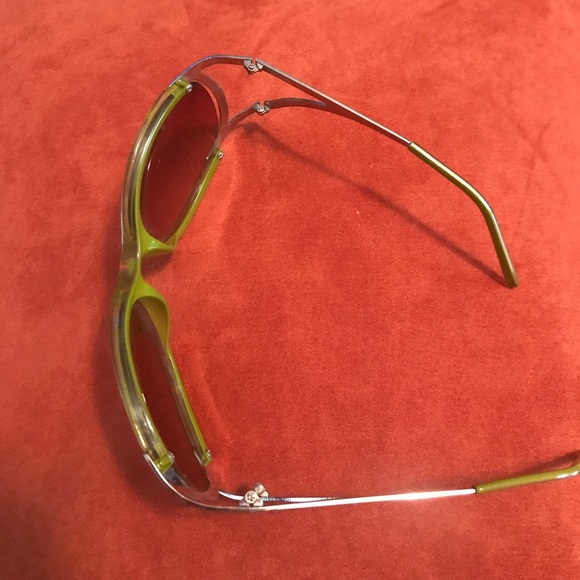 Sold Green and silver sunglasses 😎 - Picture 2 of 4