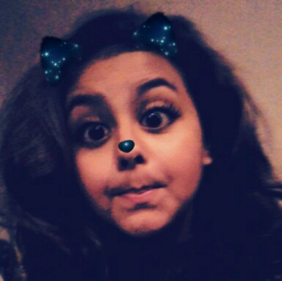 Meet your Posher, Trinity - Picture 1 of 1