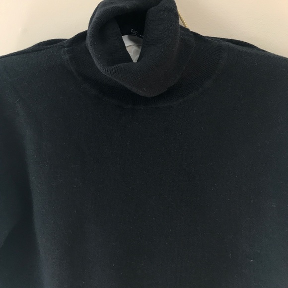 GAP Black Turtleneck Sweater - Picture 6 of 7