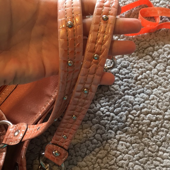 Kathy Van Zeeland Peach Shoulder Bag Large Vinyl - Picture 5 of 8