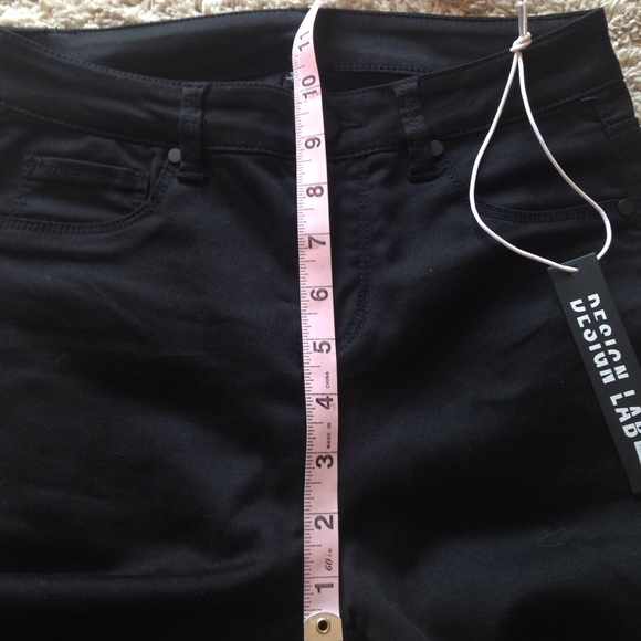 NWT- Design Lab Black Skinny Pants - Picture 4 of 4