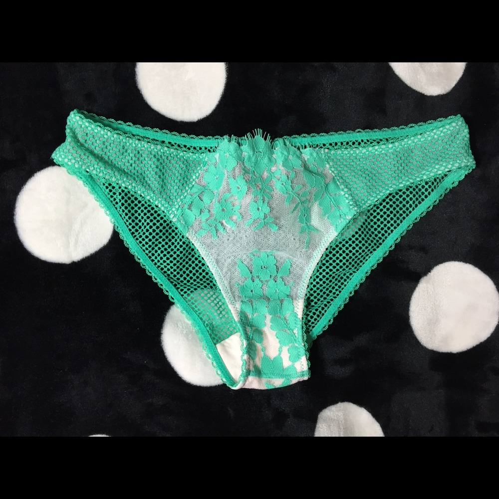 Victoria's Secret Dream Angels Floral Lace Panty