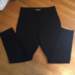 Daisy Fuentes slimming black pants