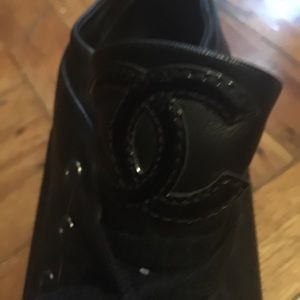 Meet your Posher, Davenia