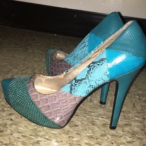 Qupid Faux Leather Pumps