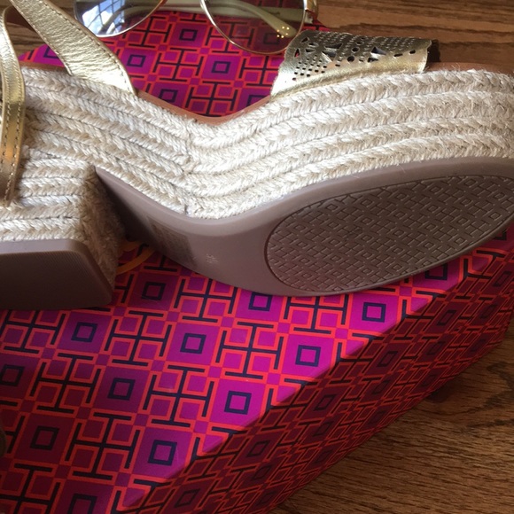 TB ROSELLE METALLIC GOLD PLATFORM ESPADRILLE EUC - Picture 5 of 6