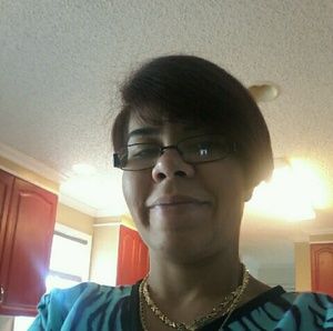 Meet your Posher, Carolina