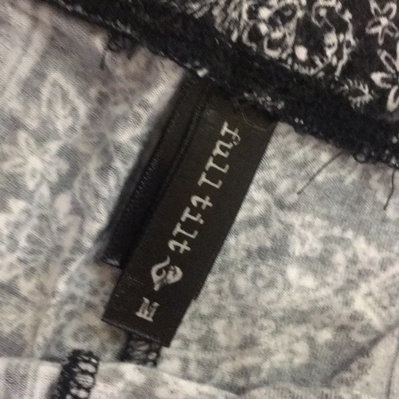 Hippie pants - Picture 2 of 2