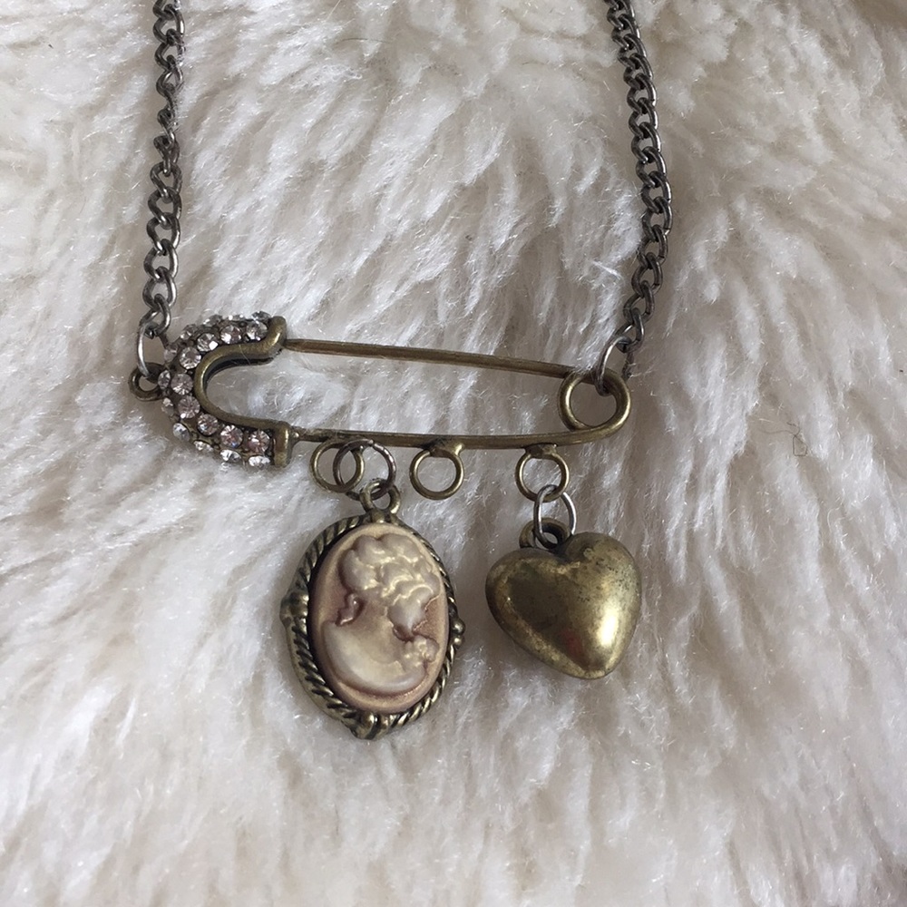 Necklace - Picture 2 of 2