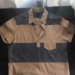 Short-sleeve popover in pierced chambray