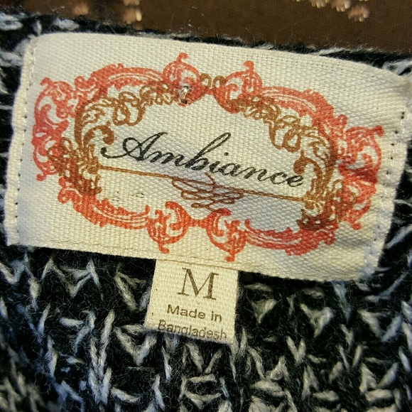 Sold..Ambiance Cardigan size M - Picture 4 of 4