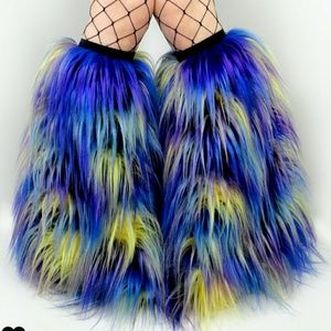 NWOT Beatzwear superpoof fluffies
