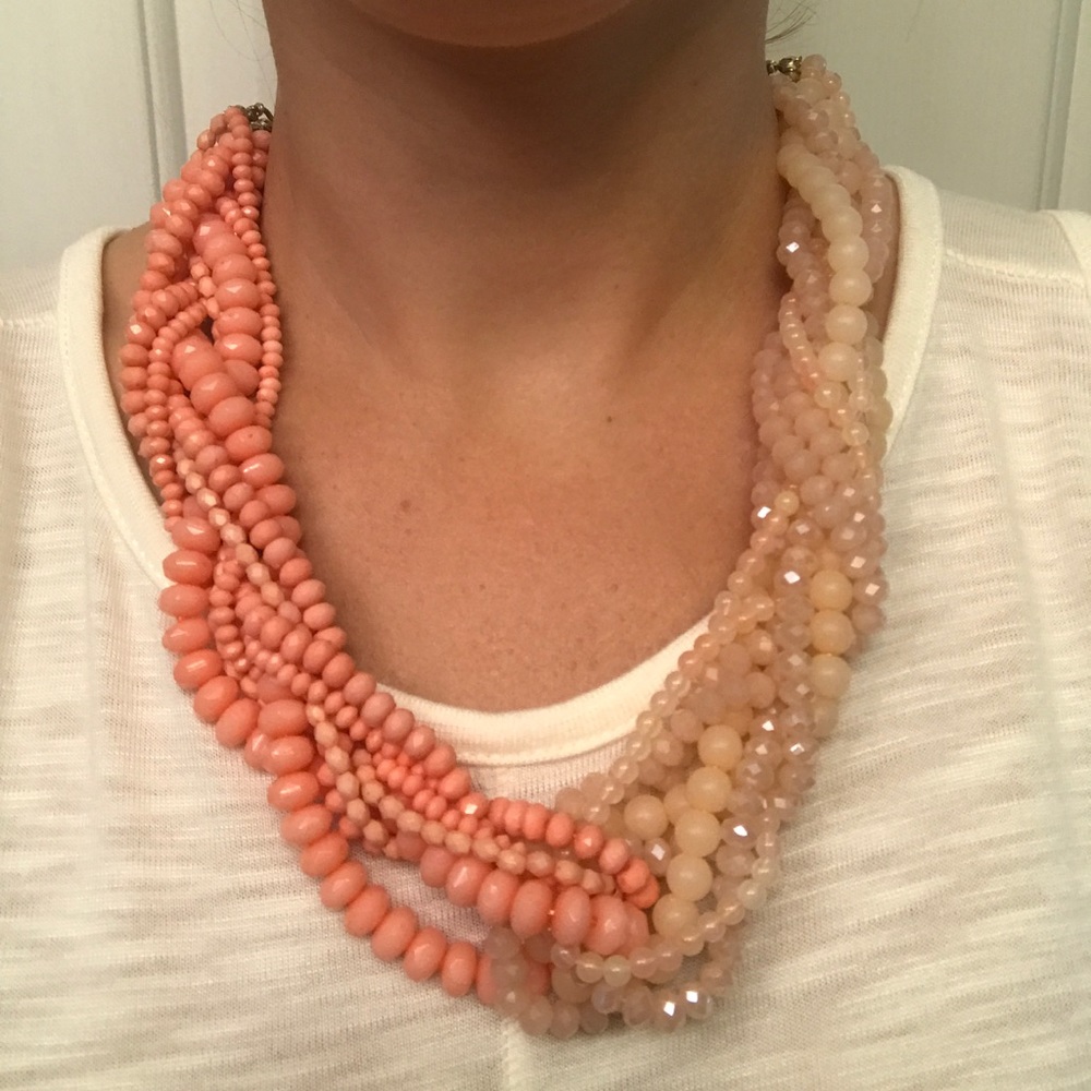 Ann Taylor LOFT necklace