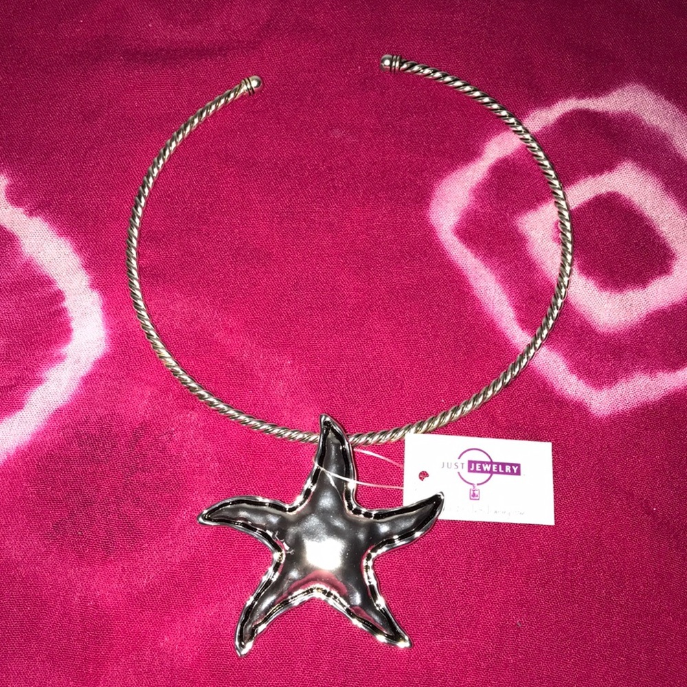 Starfish choker style necklace