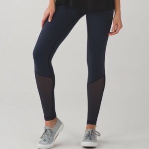 Women's high waisted NAVY Lululemon pants