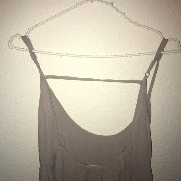 Dark beige dress brandy melville flowy - Picture 3 of 3