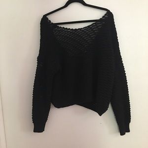 VICTORIA SECRET CROPPED SWEATER