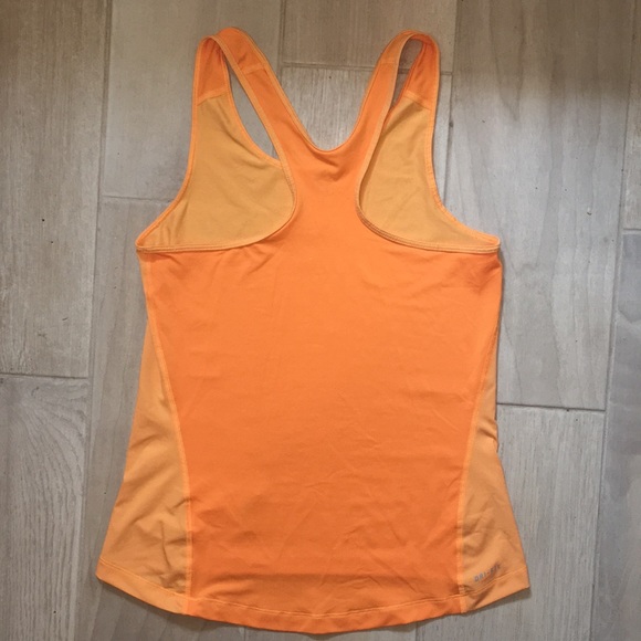 Nike NWOT Pro Dri-Fit Tank - Picture 3 of 5
