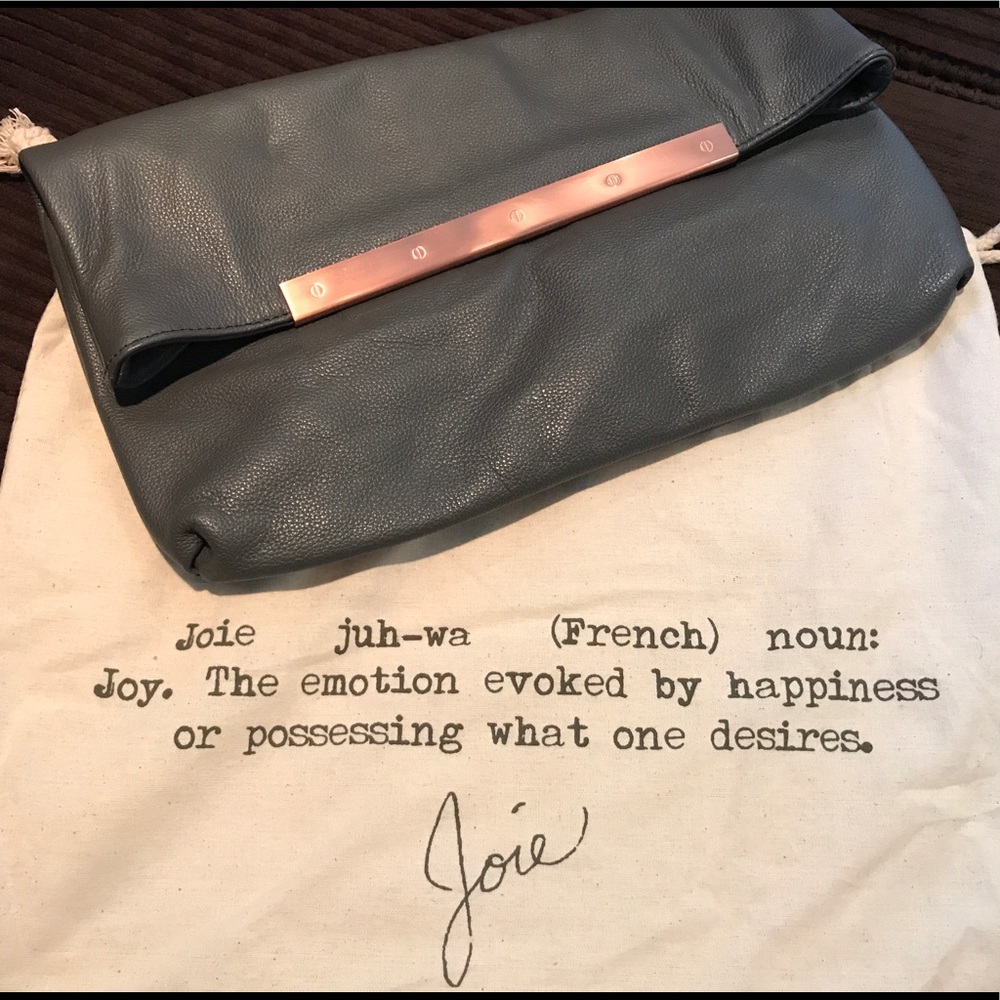 Joie clutch bag