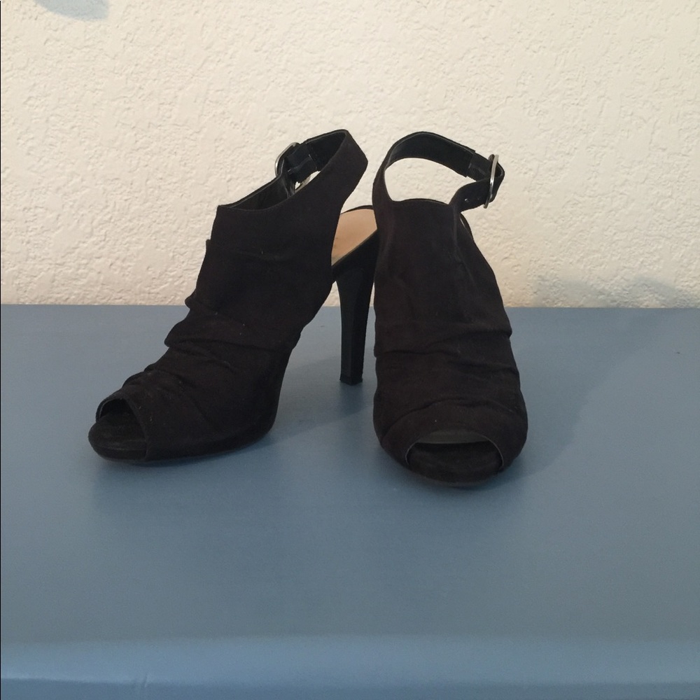 Nine West block booties size 6