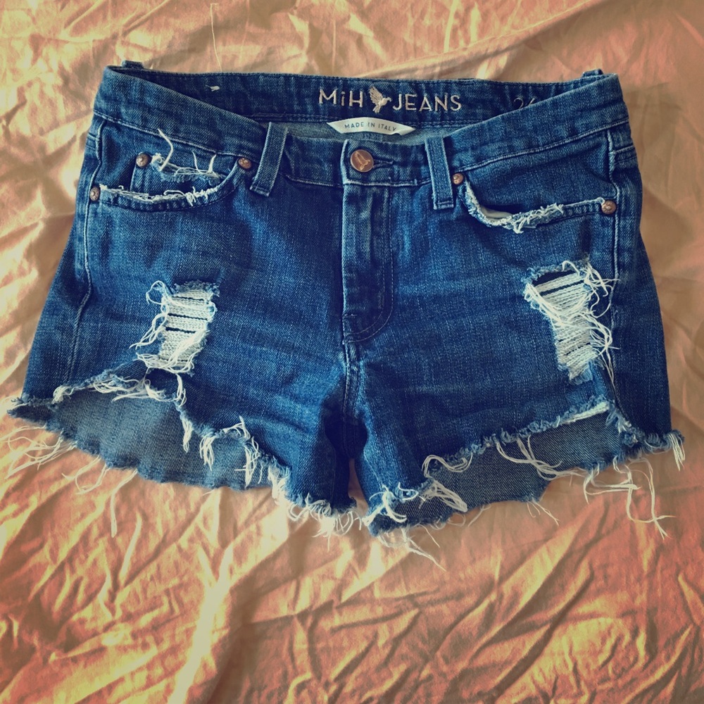 Ripped shorts